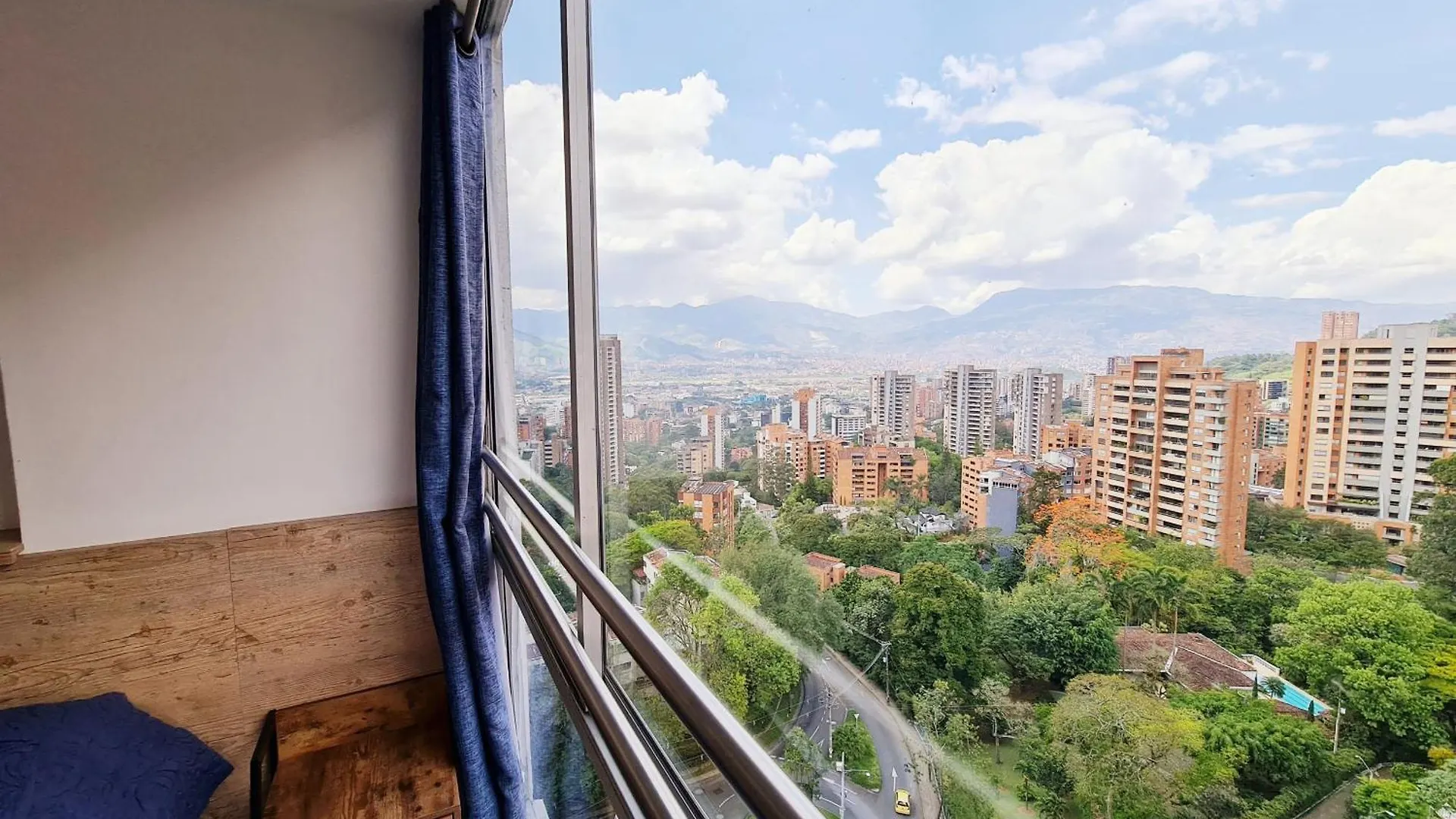 Loft Exclusivo Junto A Zona Rosa Y Malls Medellin Apartment
