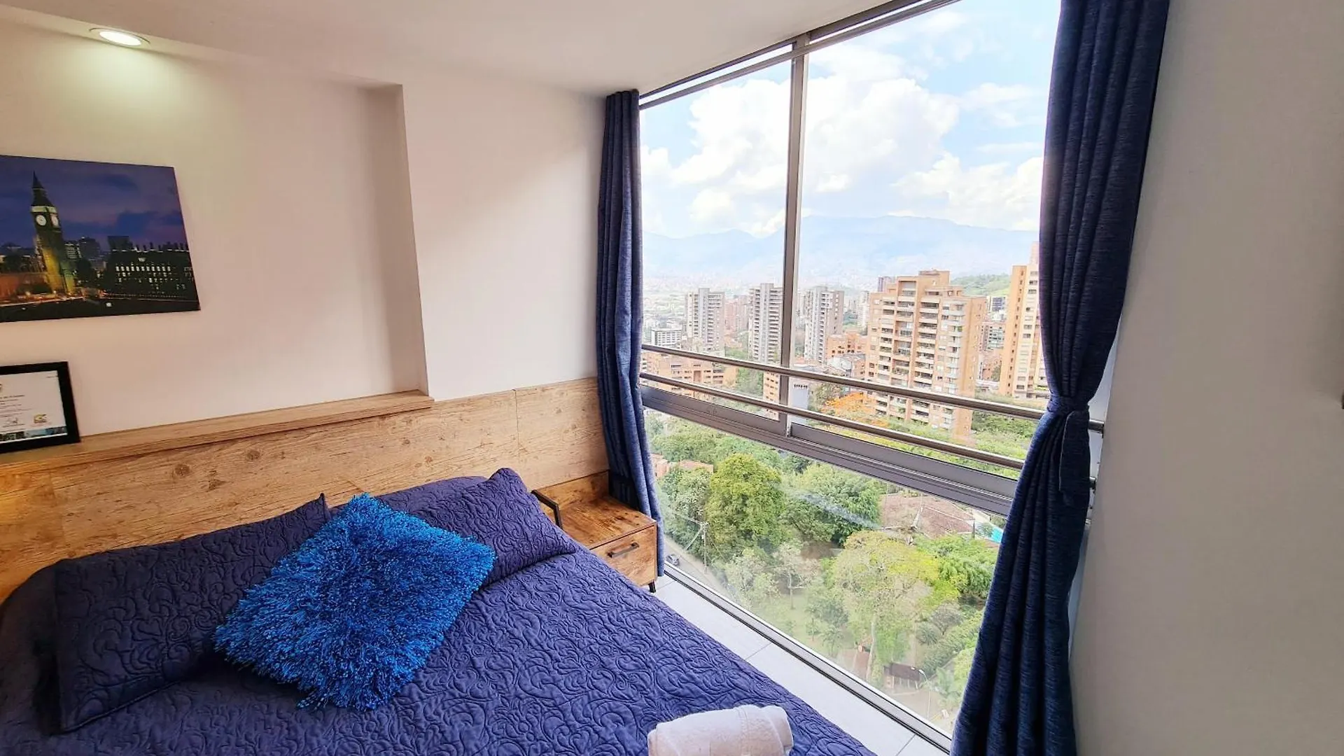 Loft Exclusivo Junto A Zona Rosa Y Malls Medellin 0*,  Colombia